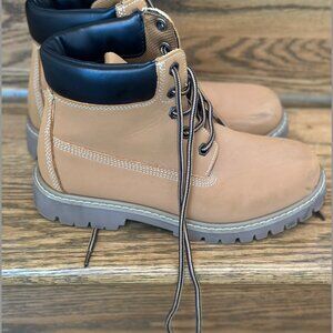 Boys Boots - Size 6